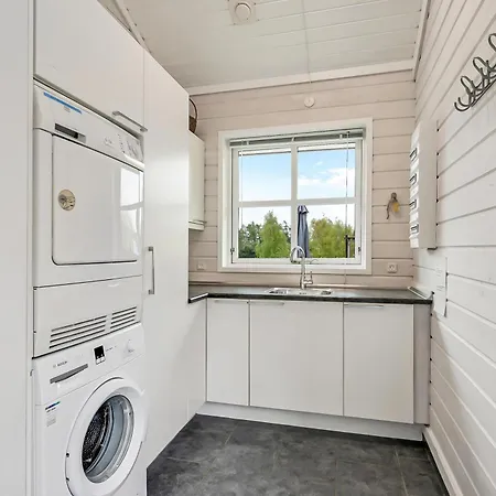 Ferienhaus In With 3 Bedrooms And Internet Ebeltoft
