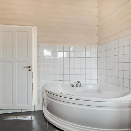 Ferienhaus In With 3 Bedrooms And Internet